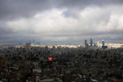 طقس بارد ومتقلب الأحد